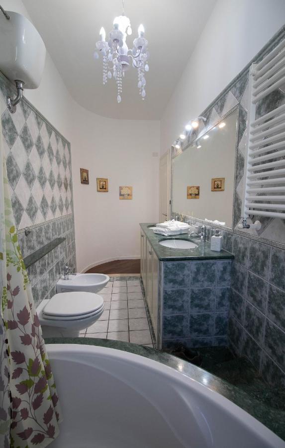 La Casa Di Adele Cagliari B&B المظهر الخارجي الصورة